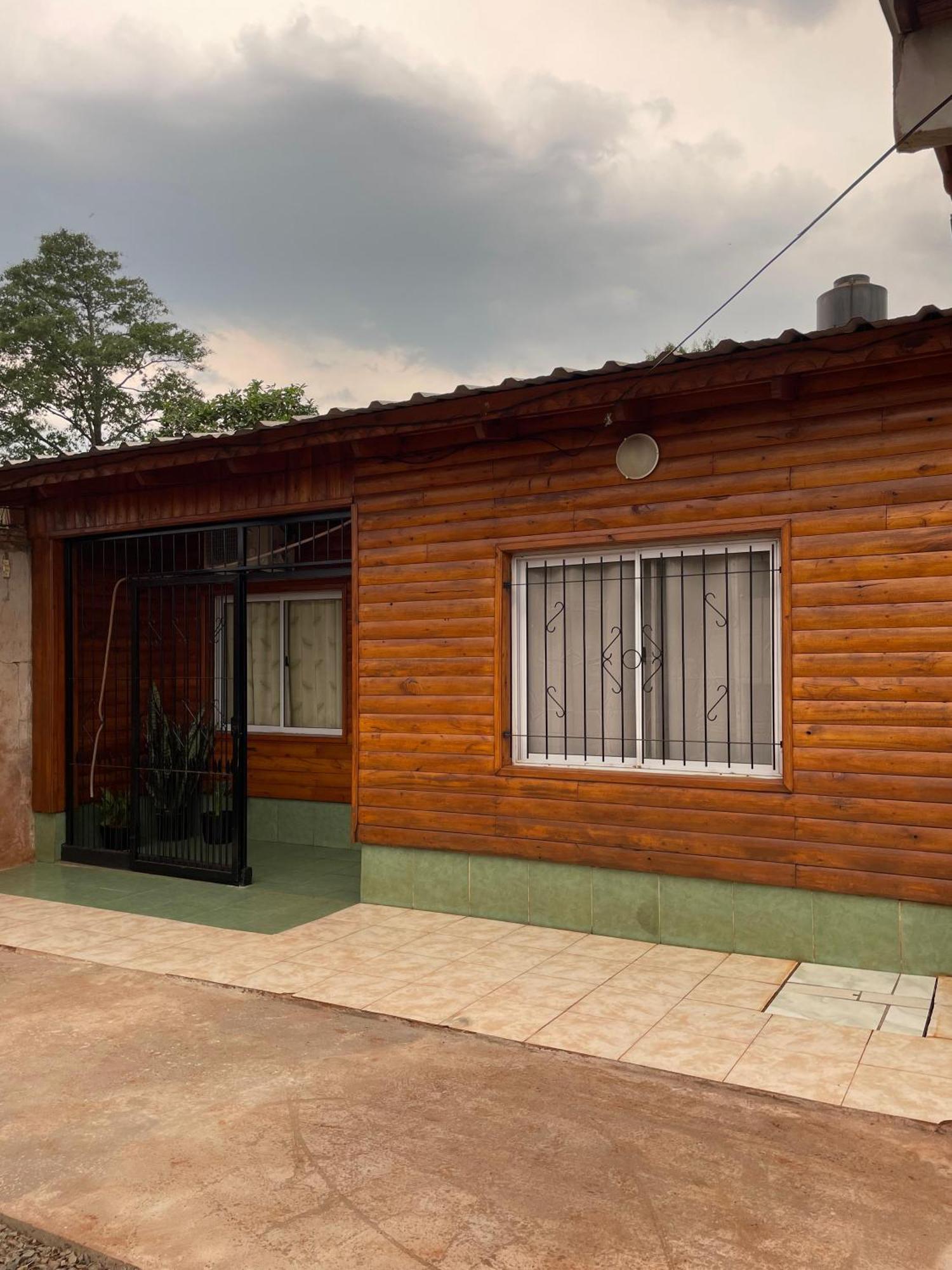 Alojamiento Facundo Puerto Iguazu Exterior photo